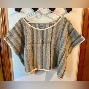 Tonle woven poncho in L/XL